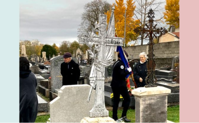 La croix de laurier perpétue la mémoire de ceux qui sont tombés