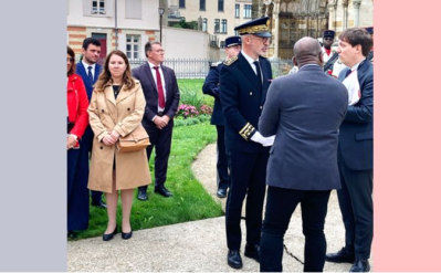 Le préfet Royet s’entretient avec son directeur de cabinet Thomas Montbabut et Jean-Marie Foggea, conseiller municipal en charge des cérémonies et de la mémoire